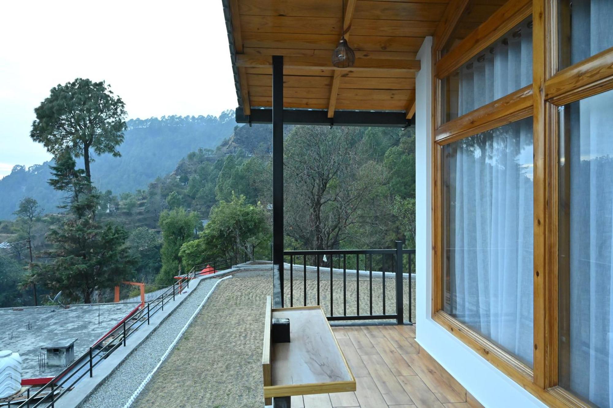 Silver Fern By The Hillside Нейнитал Екстериор снимка